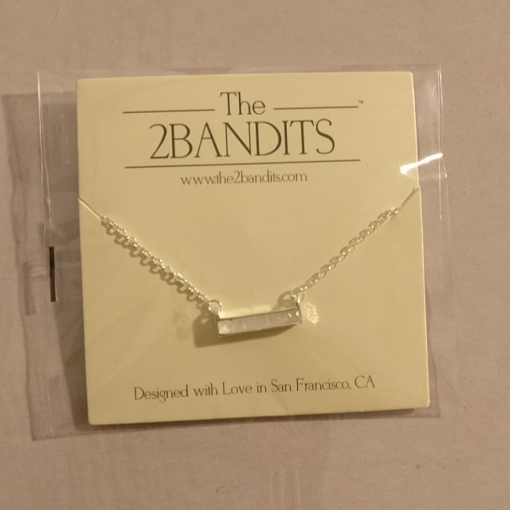 The 2Bandits necklace